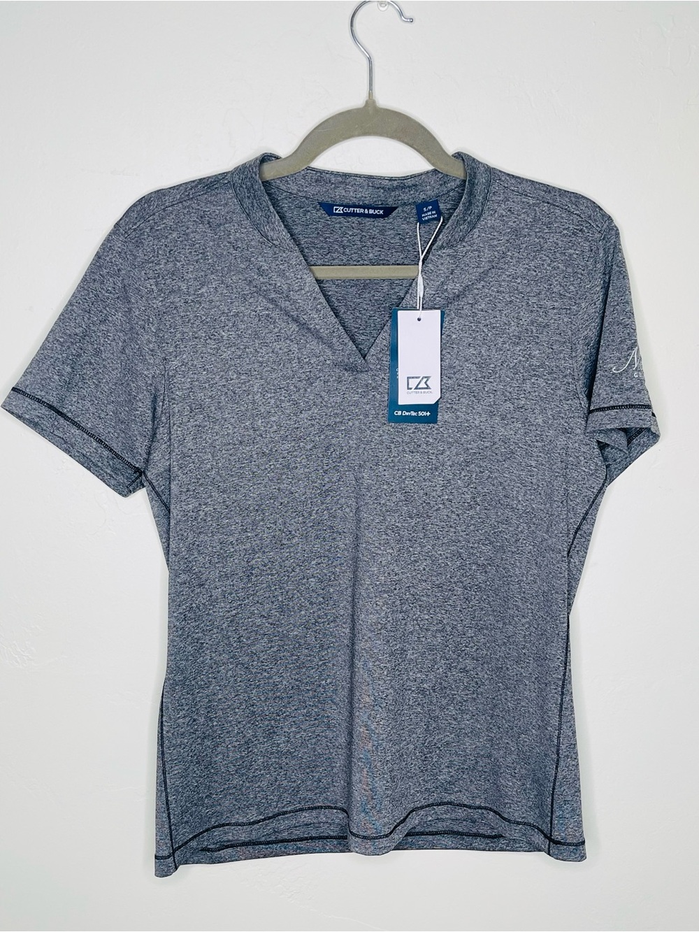 Cutter & Buck Nemadji Golf Course DryTec V-Neck Shirt Women’s Small NWT